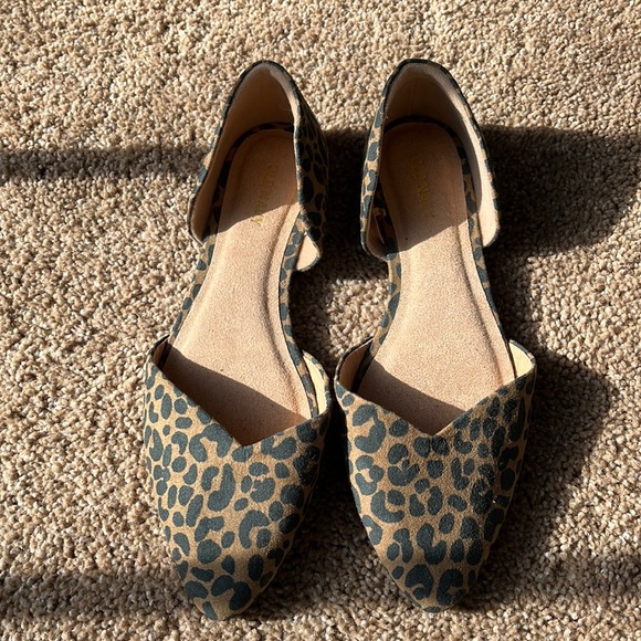Old Navy Shoes - Cheetah flats